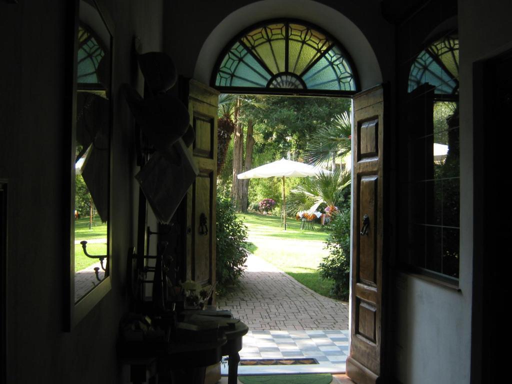 L'Arcadia Pensionat Pietrasanta Exteriör bild